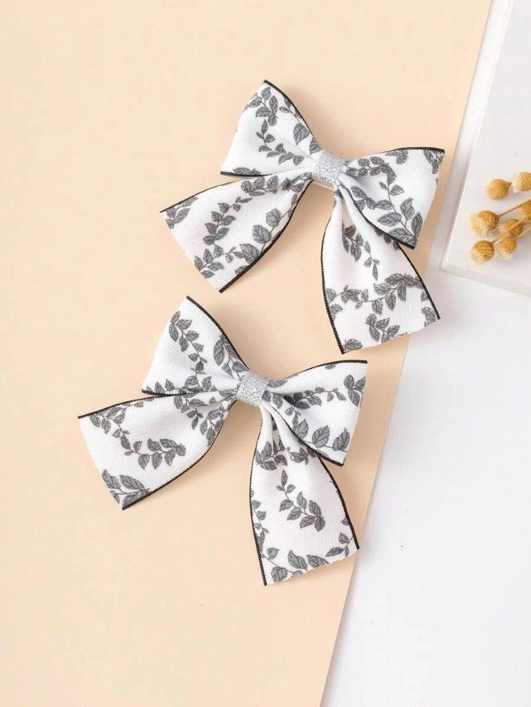 2 Piece Floral Print Hair Clips Set Grey