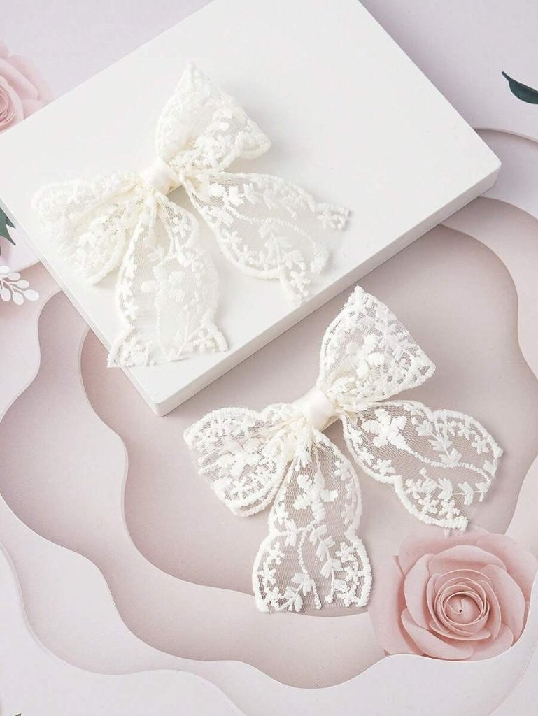 2 Piece Fashionable Lace Hair Clips Beige