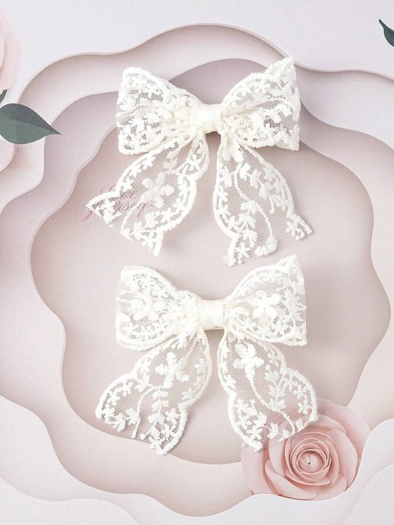 2 Piece Fashionable Lace Hair Clips Beige