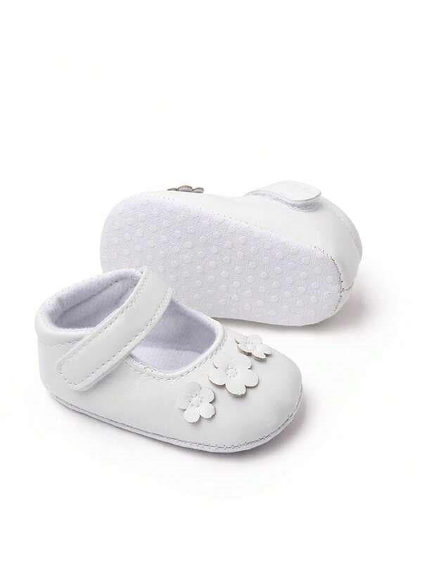 Baby White Flower Flats