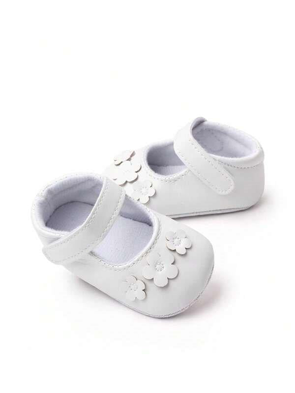 Baby White Flower Flats