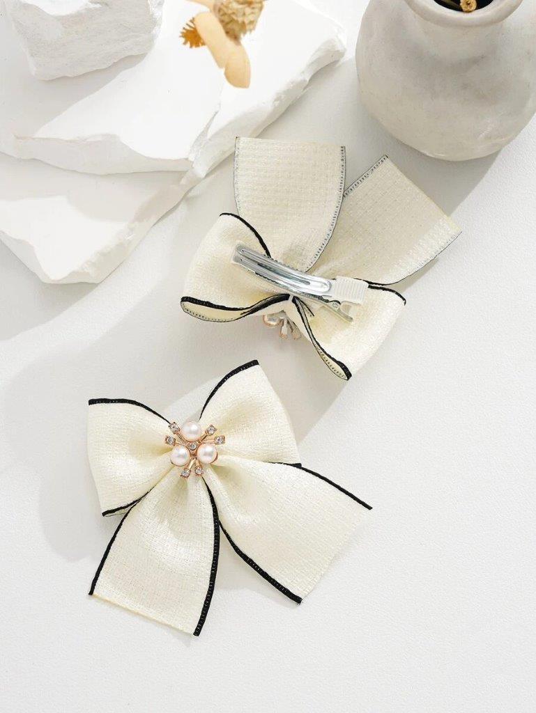 2 Piece Beige Pattern Hair Clips Set