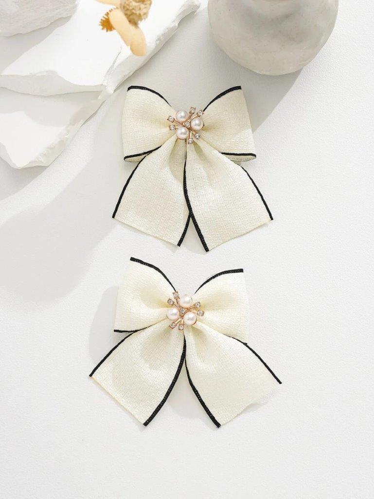 2 Piece Beige Pattern Hair Clips Set