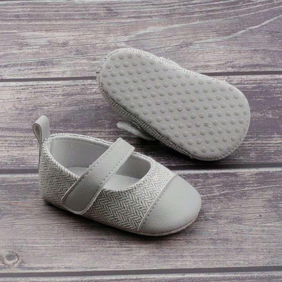Baby Grey Pattern Flats