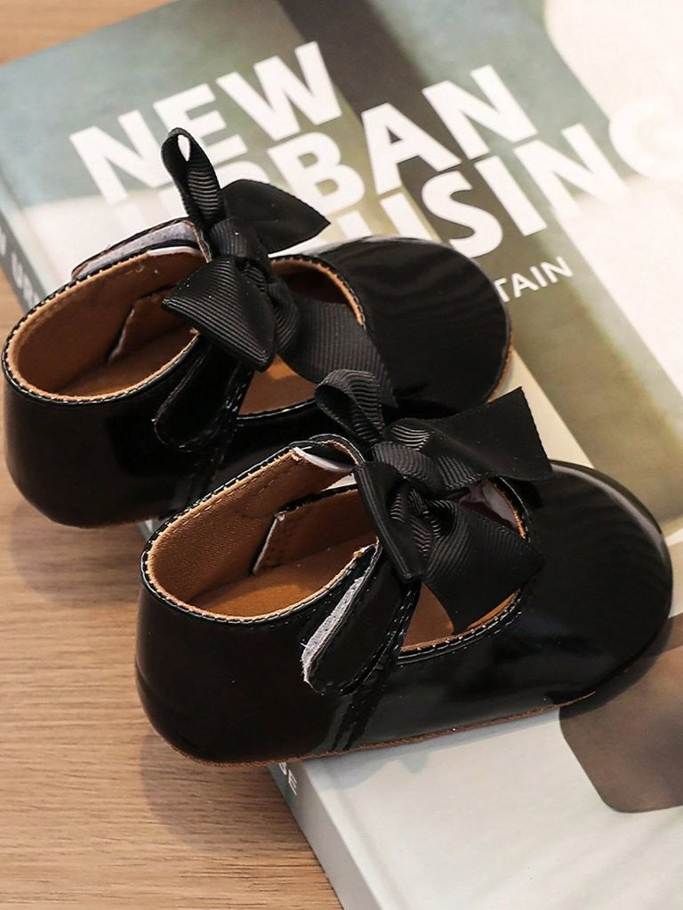 Baby Soft Sole Shiny Bow Flats Black
