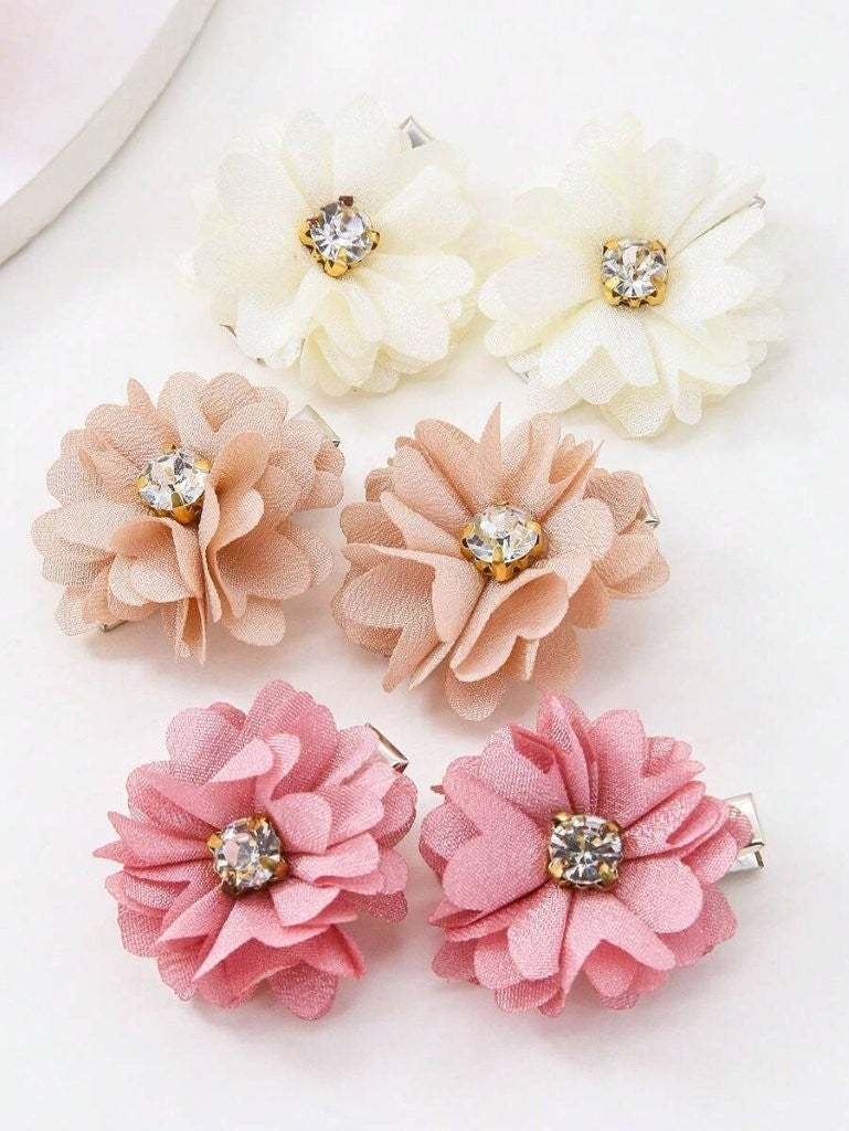 2 Piece Diamante Daisy Flower Hair Clips