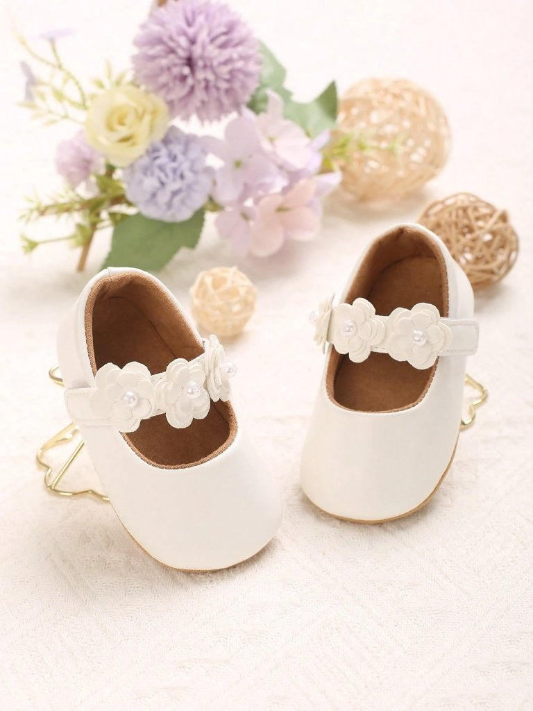 Baby White Pearl Flower Strap Shoes