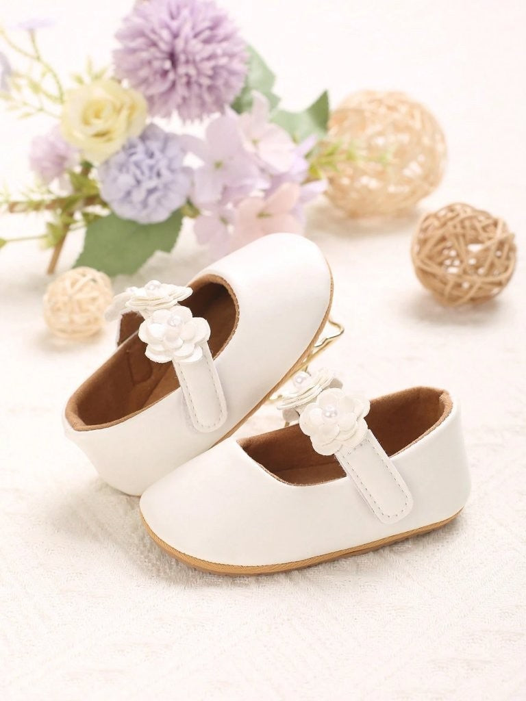 Baby White Pearl Flower Strap Shoes