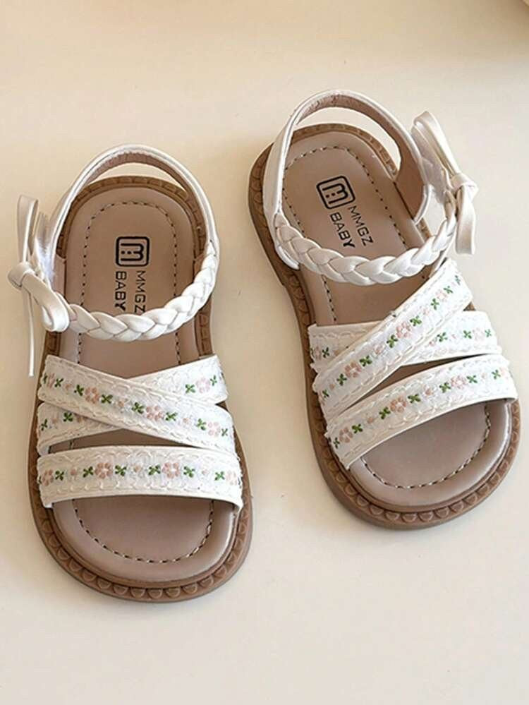 Baby White Fashionable Flower Pattern Strap Sandals