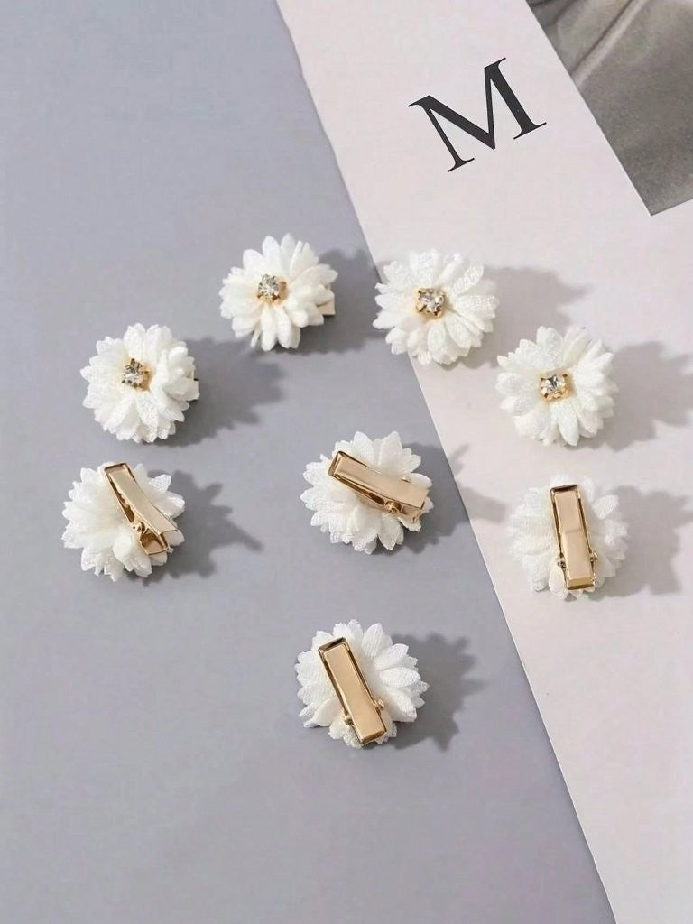 2 Piece Dainty Diamante Flower Hair Clips