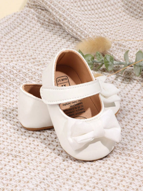 Baby Anti Slip Shiny Bow Flats White