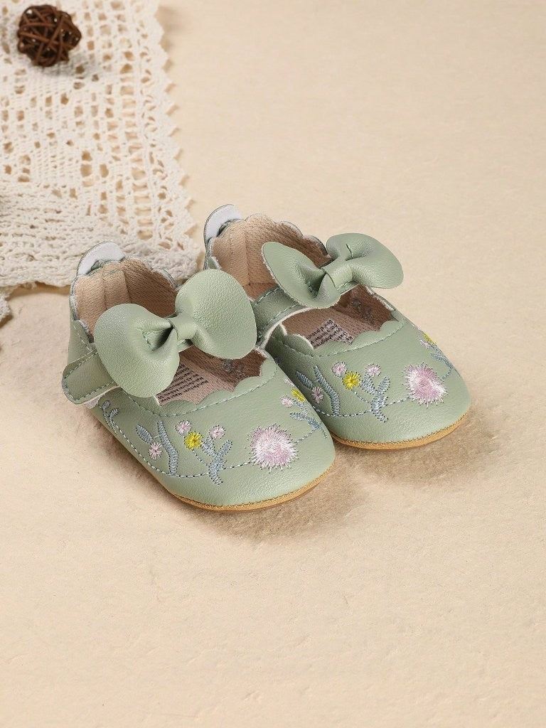 Baby Green Floral Print Bow Shoes