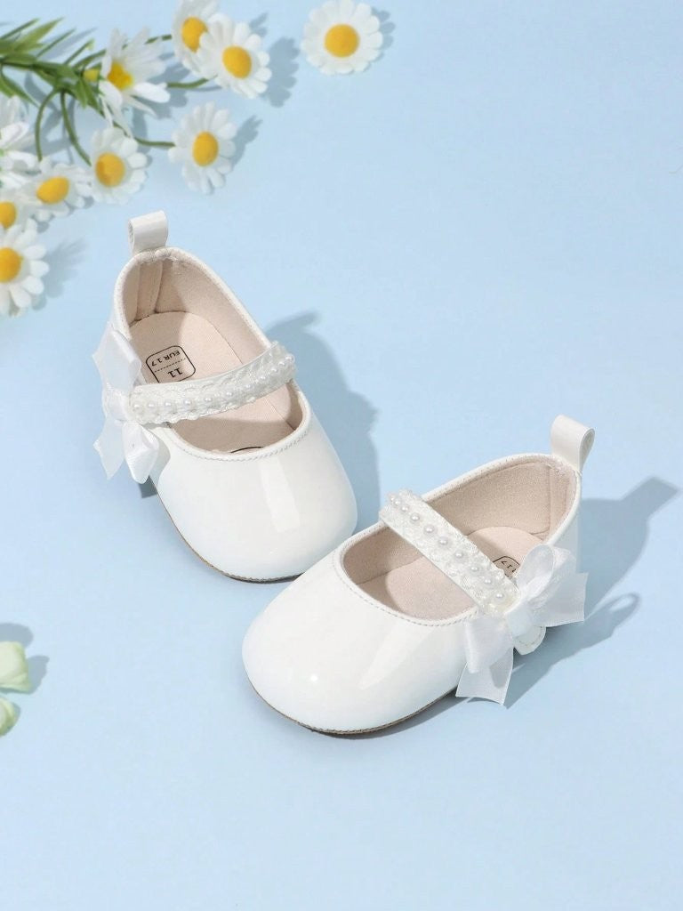 Baby White Pearl Strap Bow Shoes