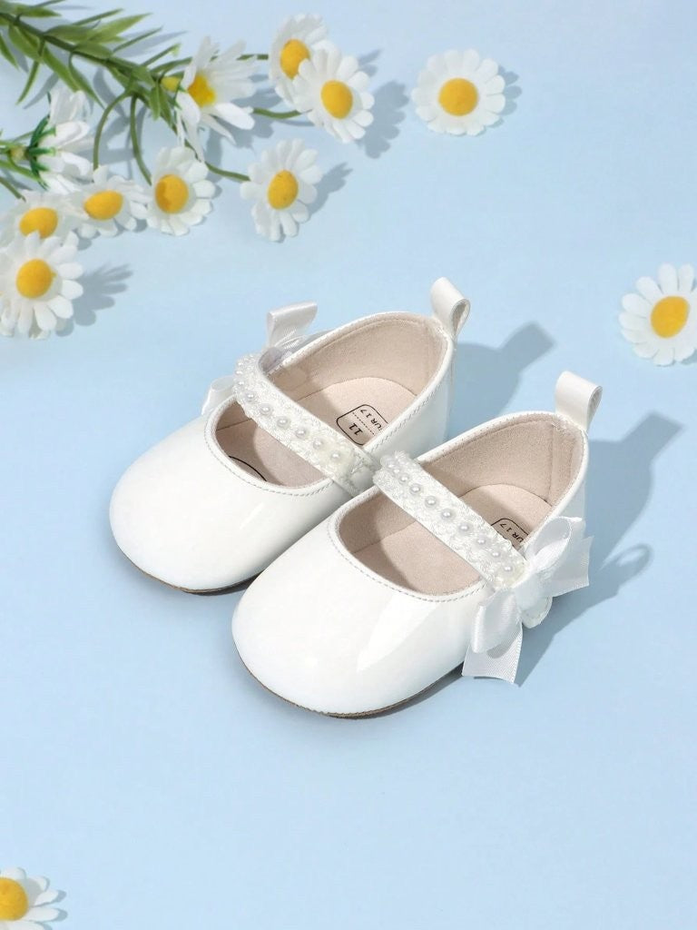 Baby White Pearl Strap Bow Shoes