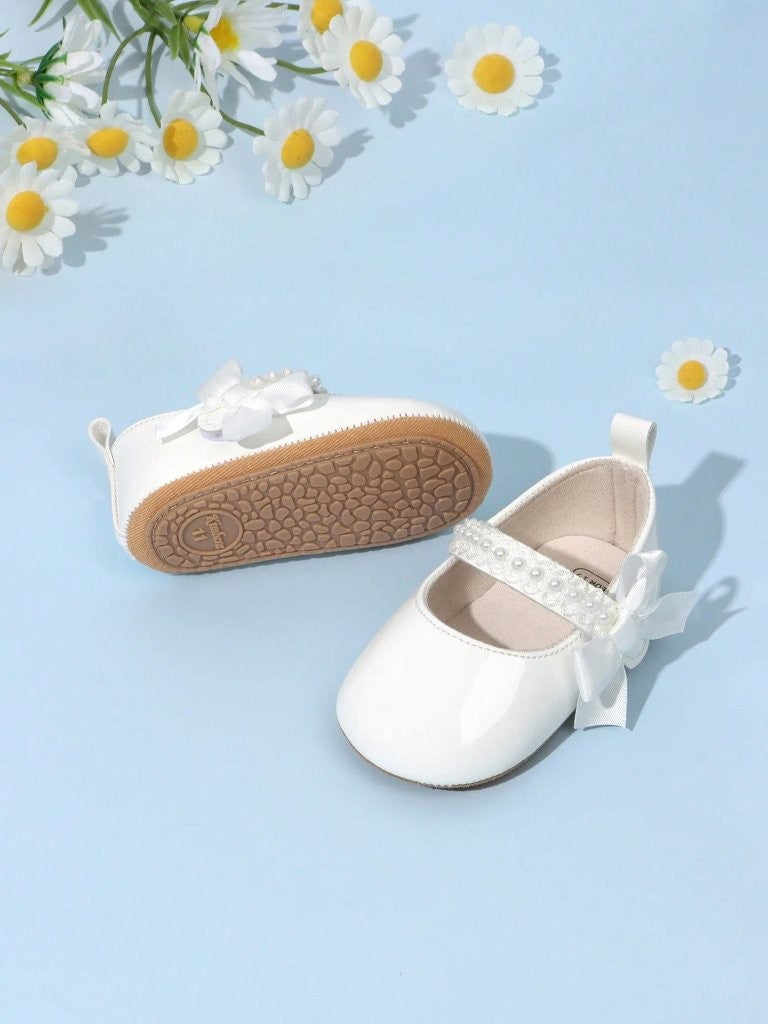 Baby White Pearl Strap Bow Shoes