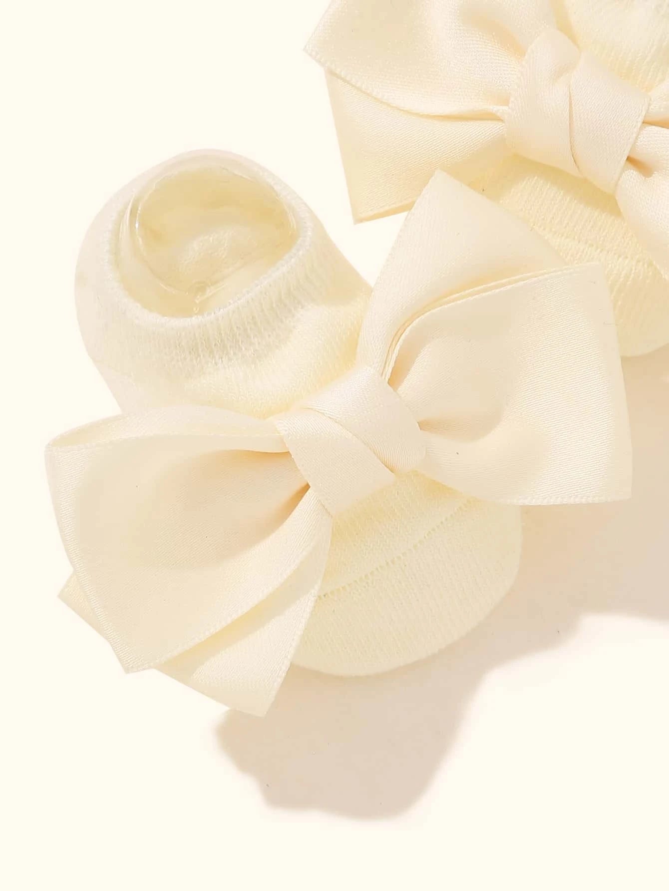 Baby Beige Bow Socks
